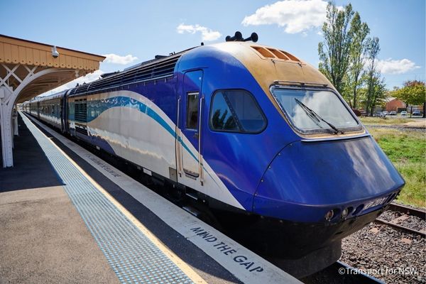 長距離列車XPT　シドニー－メルボルン間　寝台車チケット / オフシーズン（シドニー発/メルボルン発共通料金）/ ツインキャビン１部屋（１名利用）