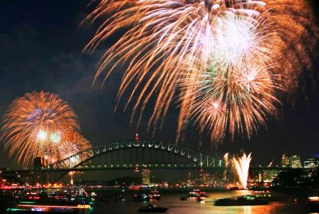 2025年 シドニー湾 年末ディナークルーズ （MV Sydney 2000号）/ クラブデッキ