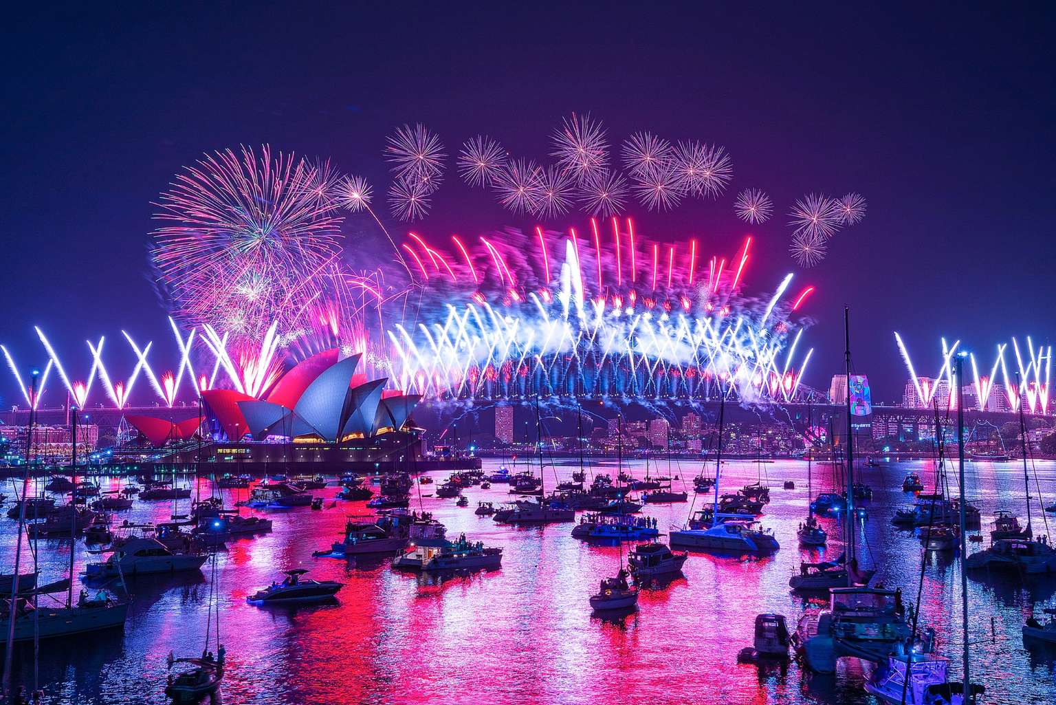 2026年 シドニー湾 年末ディナークルーズ （MV Sydney 2000号）/オーシャンデッキ窓際指定なし