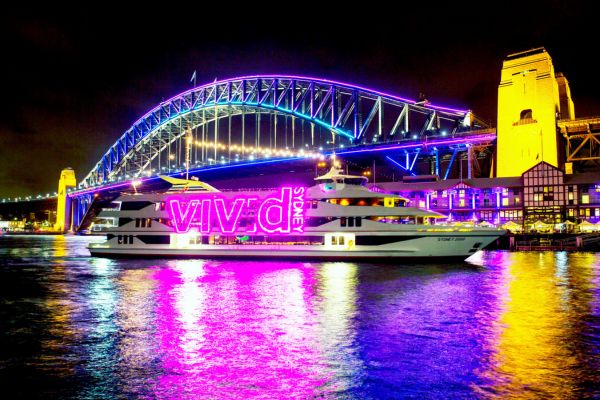 VIVIDスターライトディナークルーズ19:00発　【基本プラン（座席指定なし）】