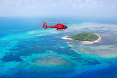 ヘリコプター45分遊覧飛行-2大世界遺産グレートバリアリーフ＆熱帯雨林（ケアンズ発着）