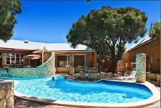【旅の呼吸キャンペーン】パース★ロットネスト島・Karma Rottnestに宿泊 スタンダードルーム1泊(2名1室利用)