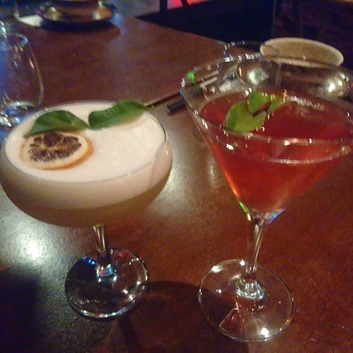 カクテル(イメージ)