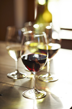 有料ですがワイン試飲もご案内可能です