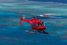 世界遺産グリーン島発着【ヘリコプター遊覧飛行】